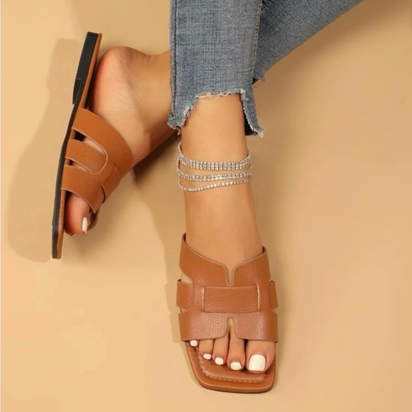 Slide on mule style sandals - Picture 1 of 3